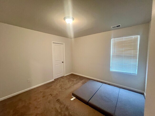 Building Photo - Parsons Mill Castle Hayne, 4BR, 2 Car Gara...