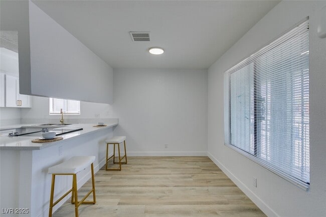 Building Photo - 6932 Kilgore Dr