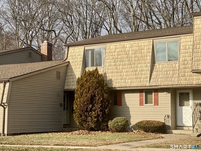 Building Photo - 31 Locust Cir