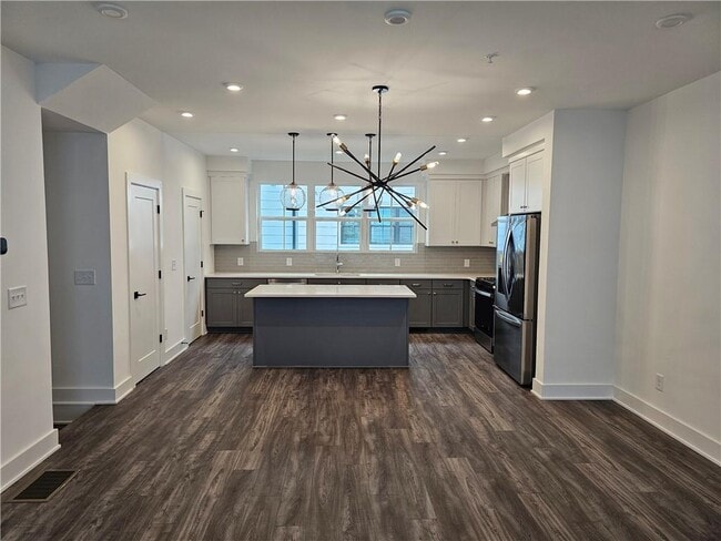 Building Photo - 1841 Gotham Ln NE