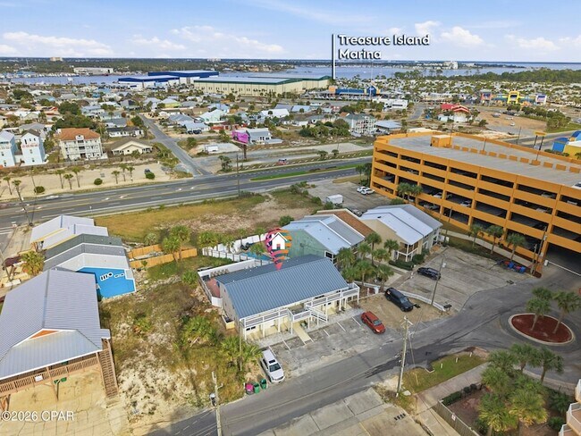 Building Photo - 5012 Gulf Dr