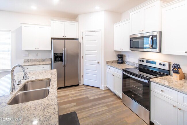 Building Photo - 609 Hancock Wy