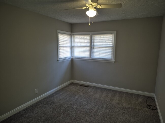 Building Photo - 1120 Wellons Dr