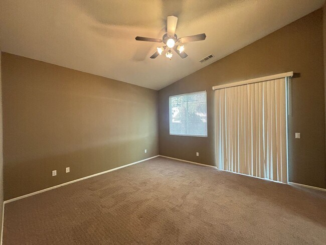 Building Photo - (APPLICATION PENDING) Upgraded West Lancaster Home