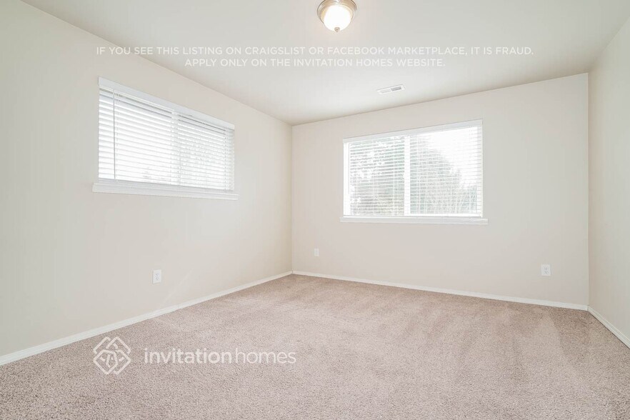 Building Photo - 5414 N 33rd St