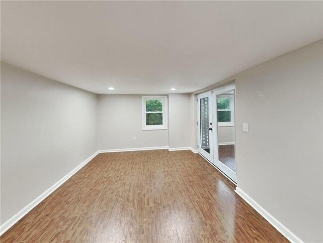 Building Photo - 2722 Hayden Dr