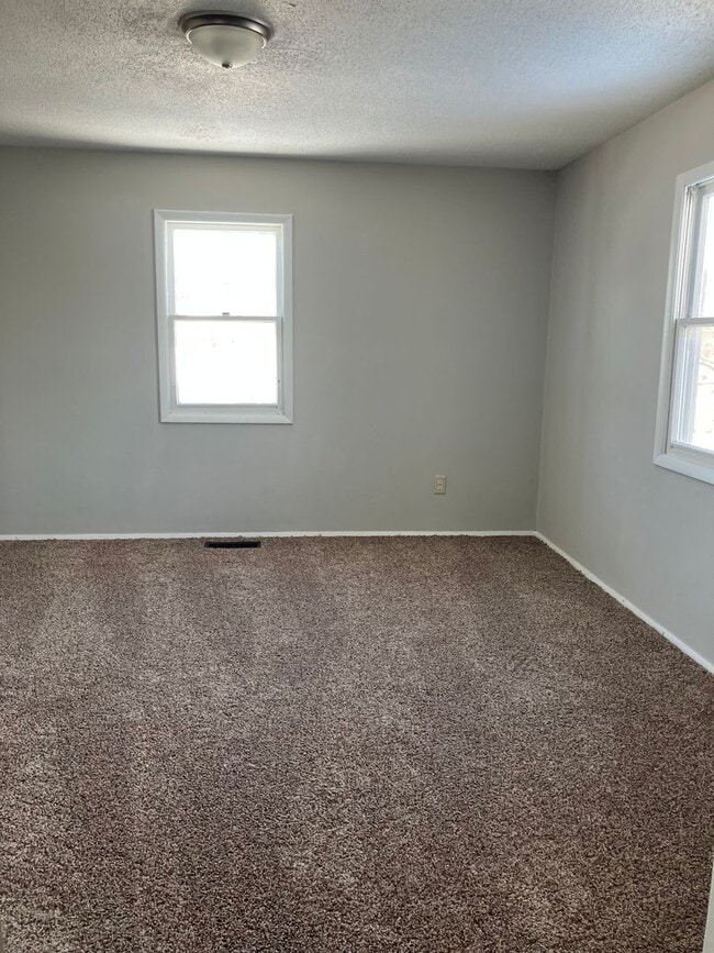 Building Photo - 3101 Oliver St