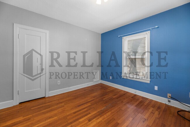 Building Photo - 601 N Pershing St