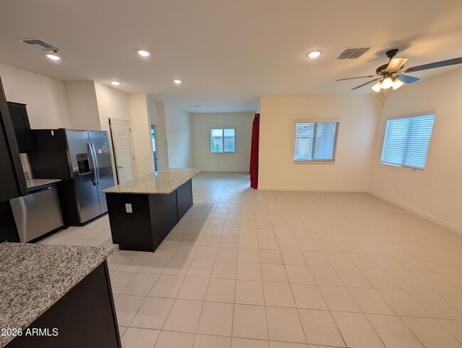 Building Photo - 2769 E Fossil Rdg Rd