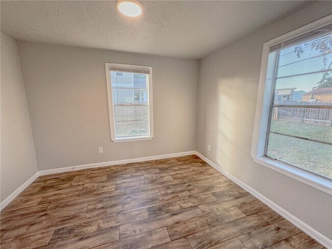 Building Photo - 1111 Georgia St