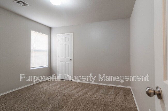 Building Photo - 1809 West Antler Way