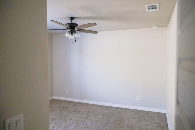 Building Photo - 2916 Corpus Ave