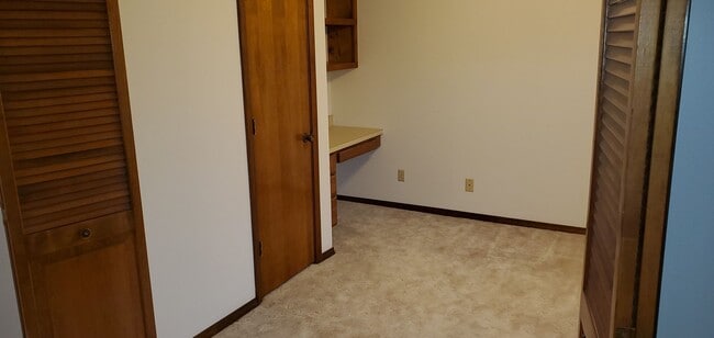 Building Photo - 3 bd, 2 ba E Columbia, Sunrise Estates, ne...
