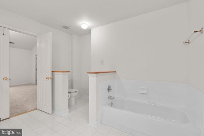 Building Photo - 8708 Hidden Pool Ct