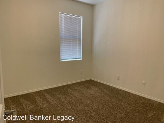 Building Photo - 4 br, 2 bath House - 2031 White Dove St SE