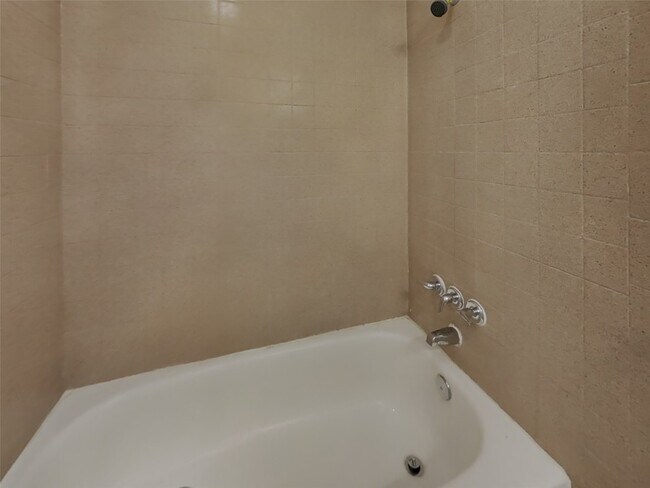 Building Photo - 4238 Burkegate Dr