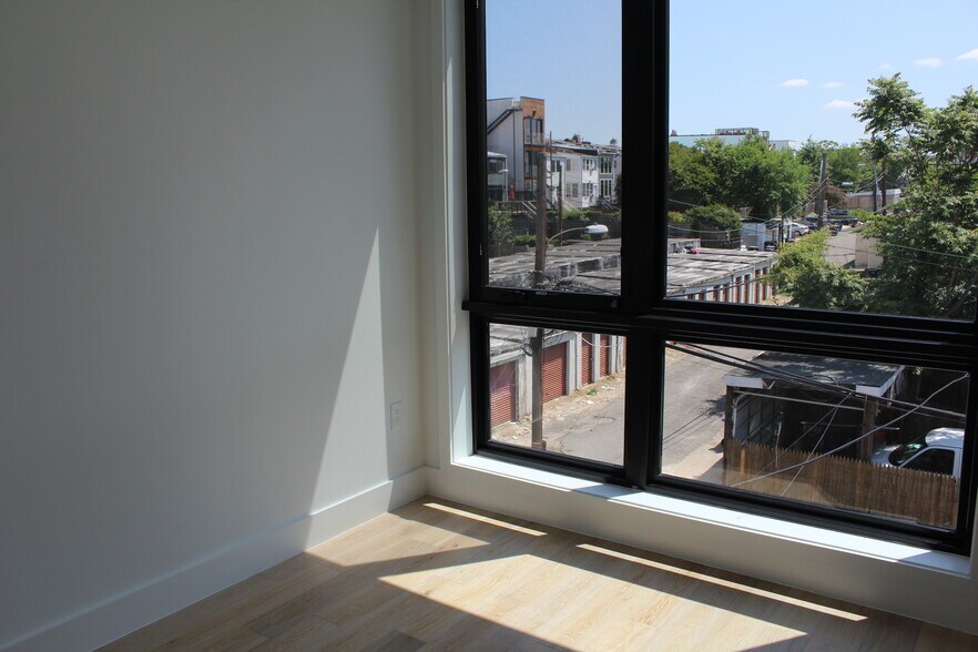 bedroom large window - 3817 14th St NW
