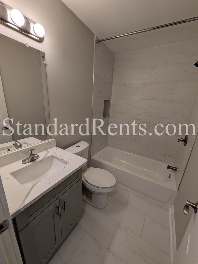 Building Photo - 1770 Wenlock St NW