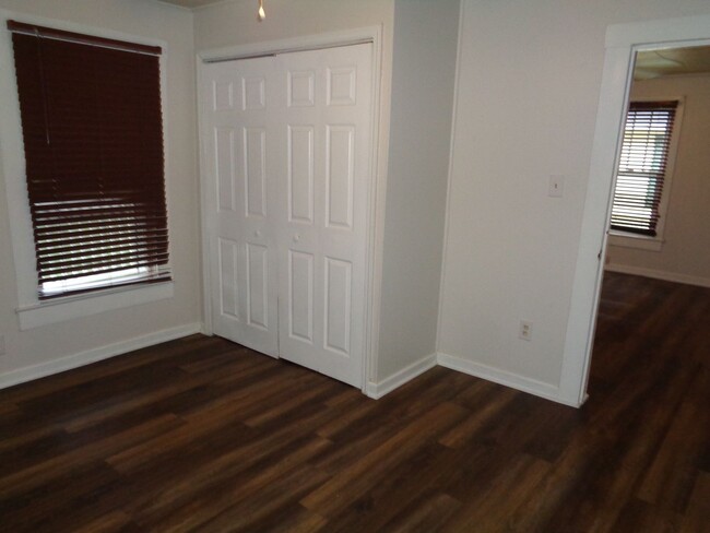 Building Photo - Cozy House for Rent in Kernersville