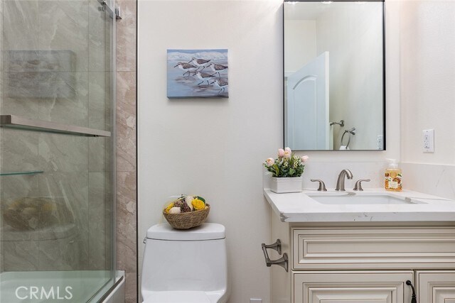 Building Photo - 89 N Grand Oaks Ave