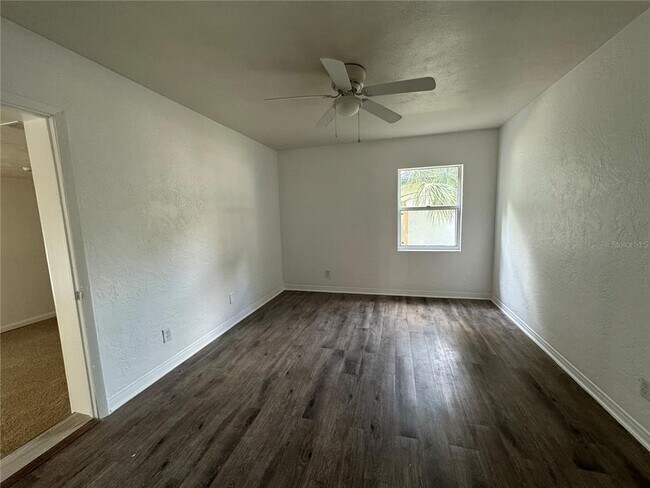 Building Photo - 611 S Seneca Blvd