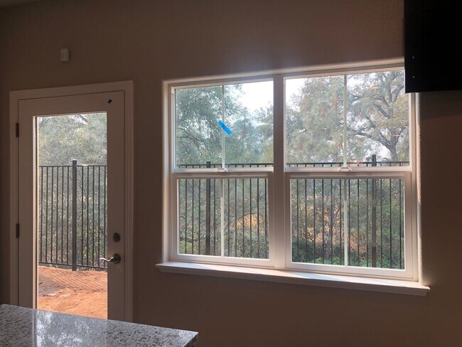 Building Photo - Private Condo in Awesome Rocklin Location!