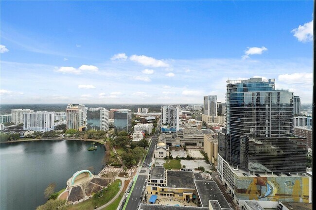 Building Photo - 150 E Robinson St