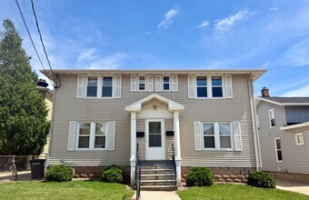 Building Photo - Dawes, 306-308