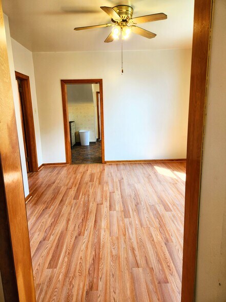 Building Photo - 922 Hober Ave