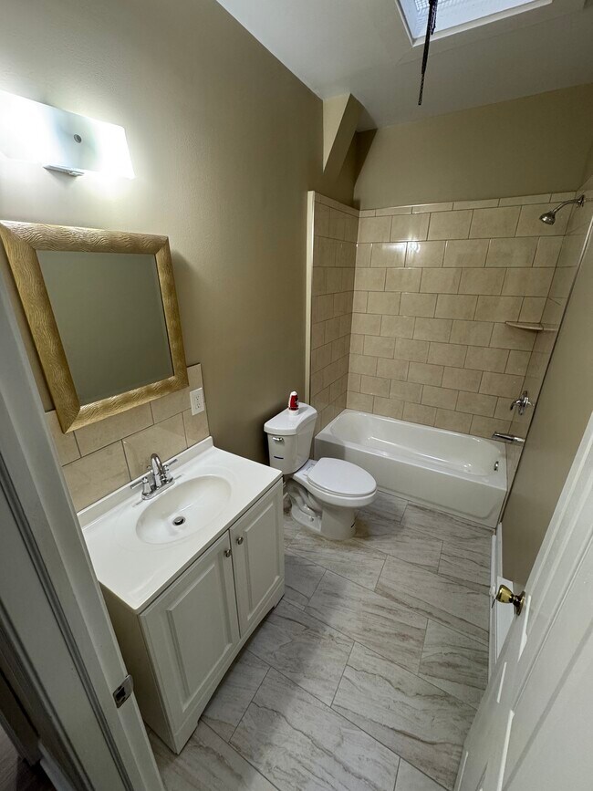 Building Photo - 2327 N 18th St