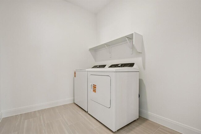 Building Photo - 500 Madelines Mdw Ln