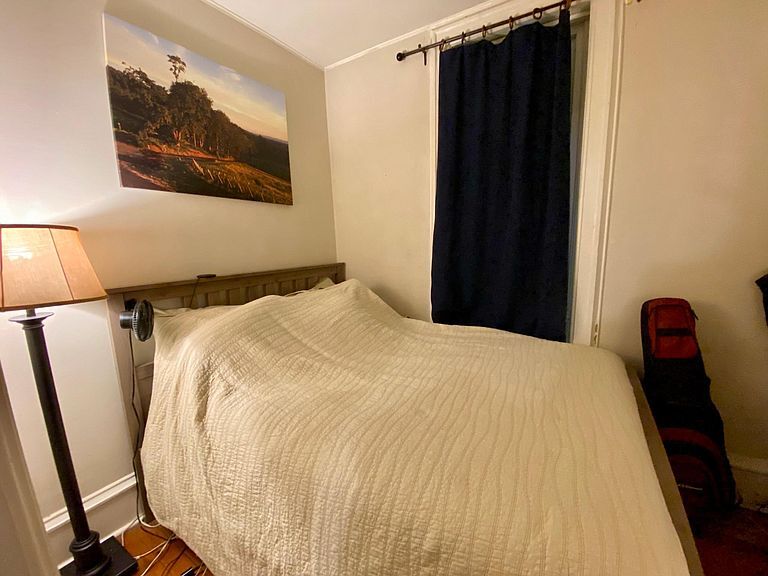 Building Photo - 2122 N Clifton Ave