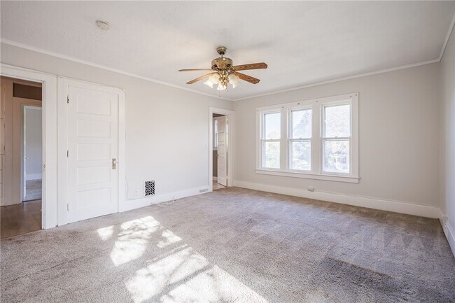 Building Photo - 1609 Culver Rd