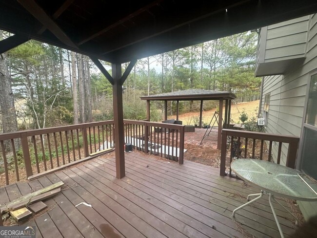 Building Photo - 61 Longwood Ct