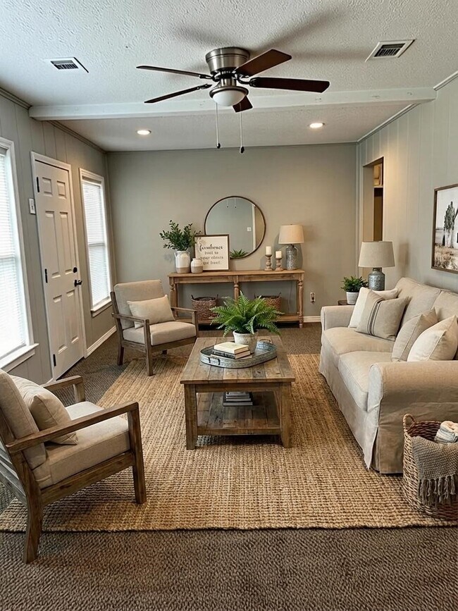 Building Photo - 6634 Cresthill St