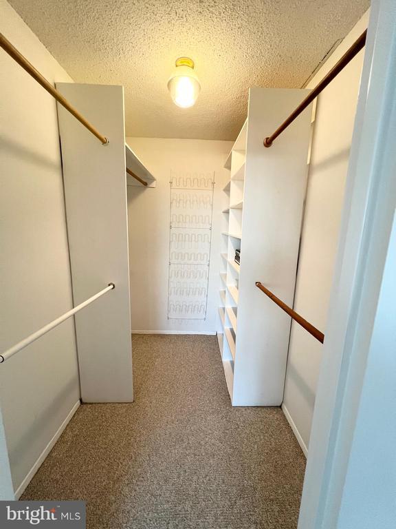 Building Photo - 4141 Henderson Rd