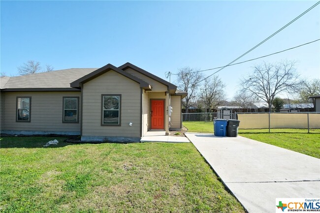 Building Photo - 147 Rosedale Ave