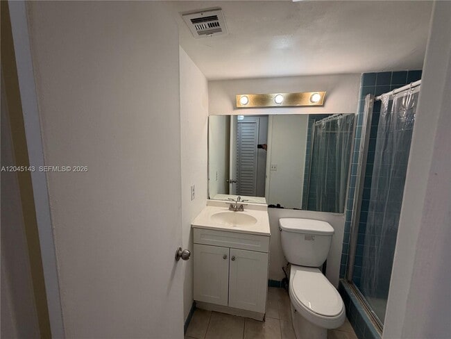 Building Photo - 3301 Spanish Moss Terrace