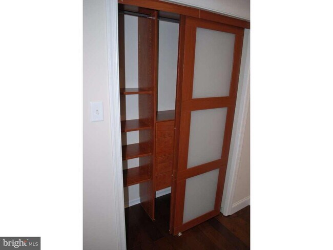 Building Photo - 1252 Heritage Cir