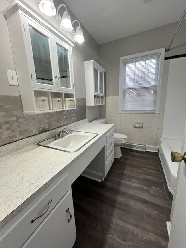 Building Photo - 508 W Main St