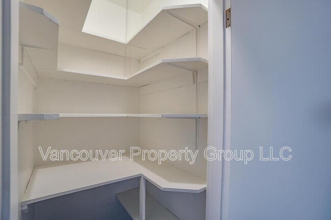 Building Photo - 8709 NE 63rd St