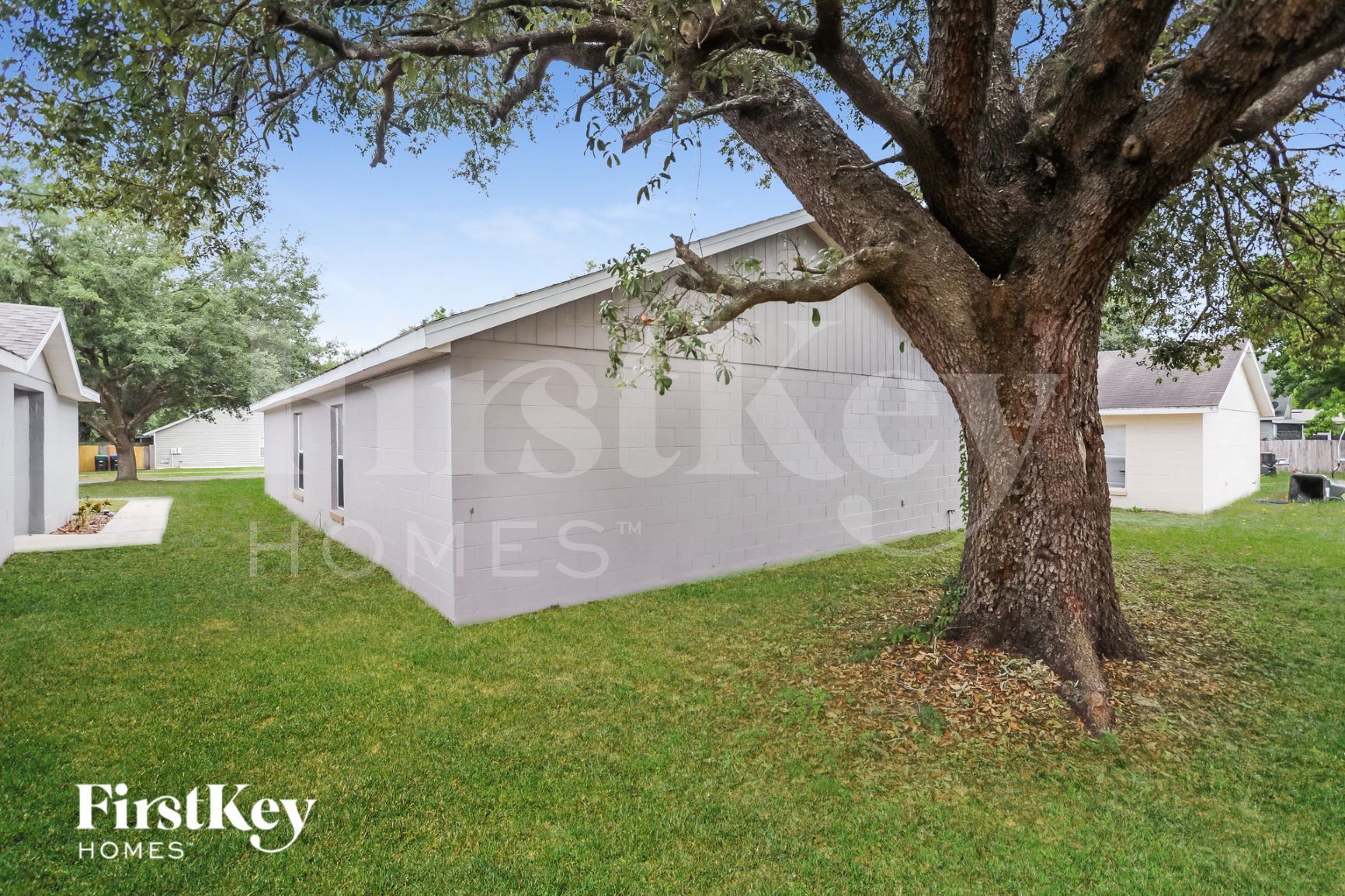 Building Photo - 7466 Groveoak Dr