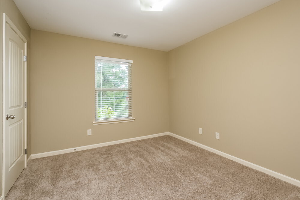 Building Photo - 338 Camellia Way
