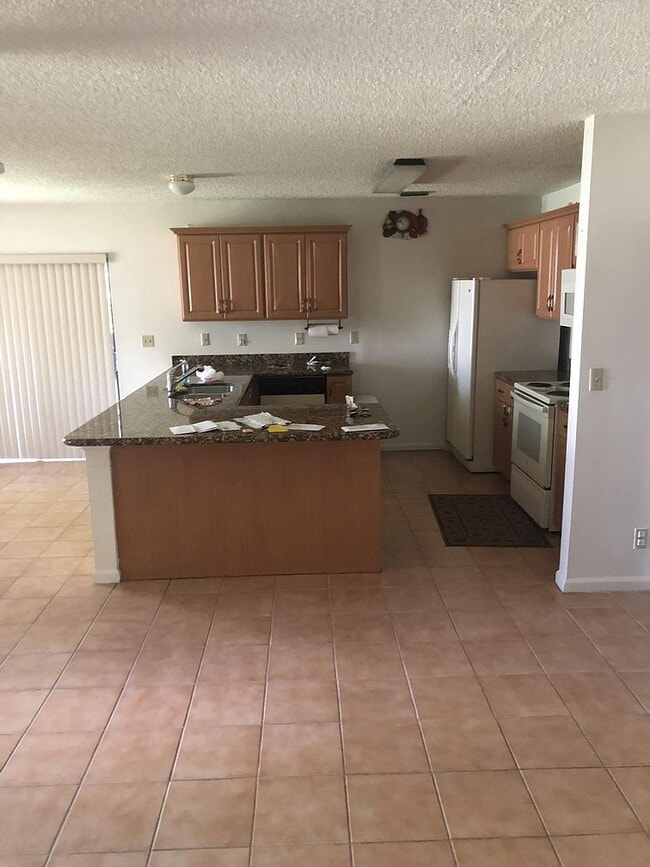 Building Photo - 154 Sunflower Cir