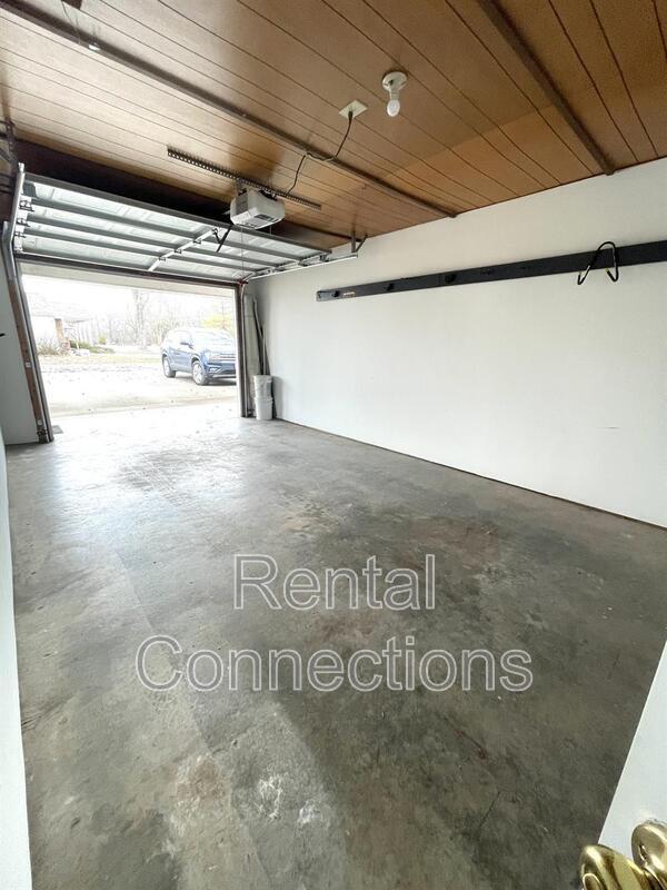 Building Photo - 8972 IL-13