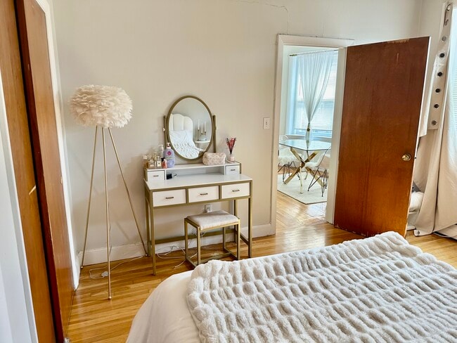 Building Photo - 199 Winthrop Rd