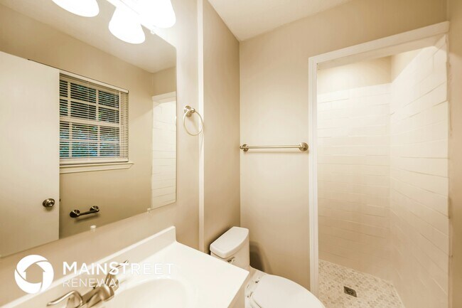 Building Photo - 5796 Dug Hollow Rd