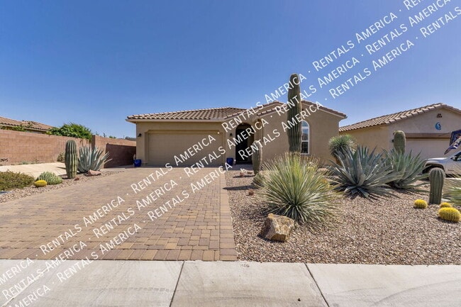 Building Photo - 7631 W Laurel Ln