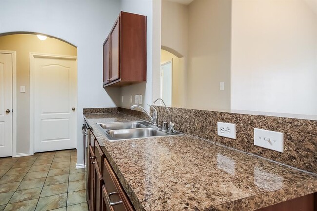 Building Photo - 14438 Cypress Meadows Dr