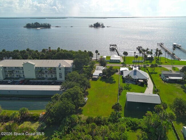 Building Photo - 13485 N Indian River Dr